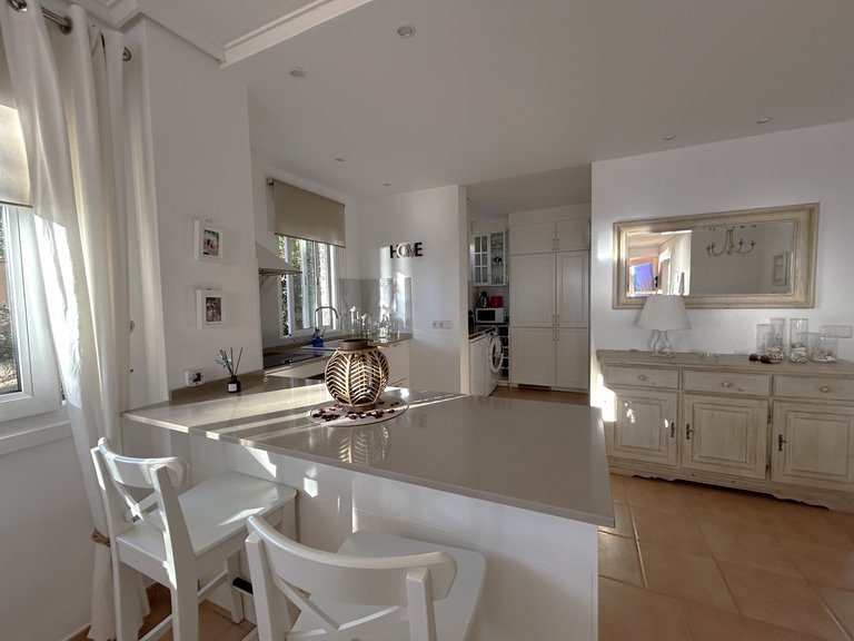 Apartment for Rent in Illetes, Balearic Islands 3