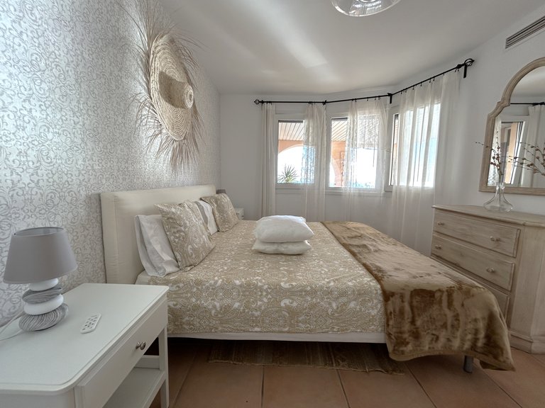 Apartment for Rent in Illetes, Balearic Islands 6