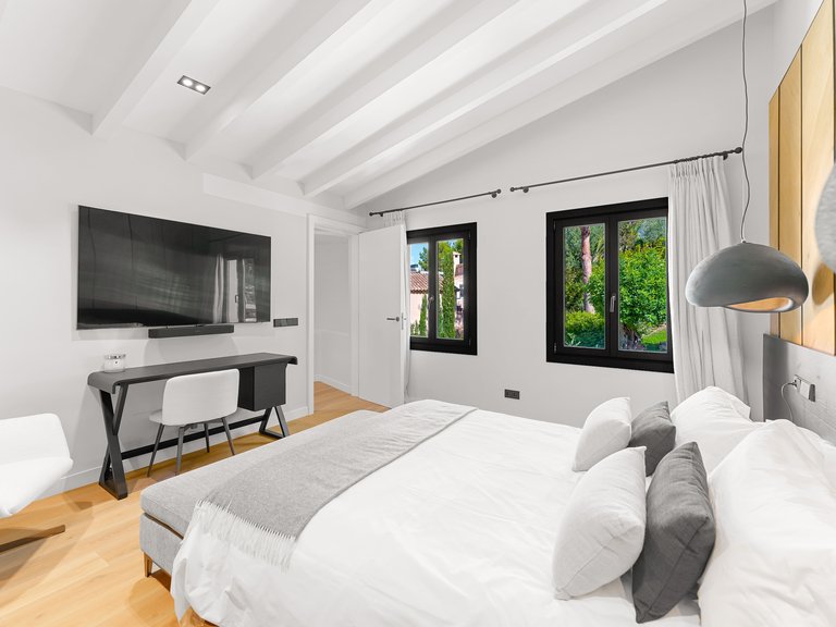 Villa for Sale in Puerto De Andratx, Balearic Islands 18