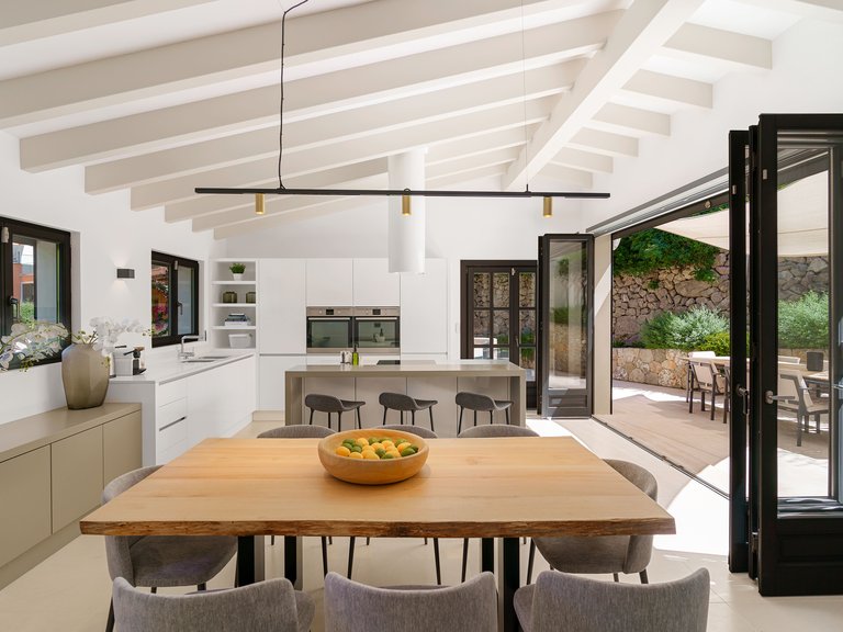 Villa for Sale in Puerto De Andratx, Balearic Islands 8