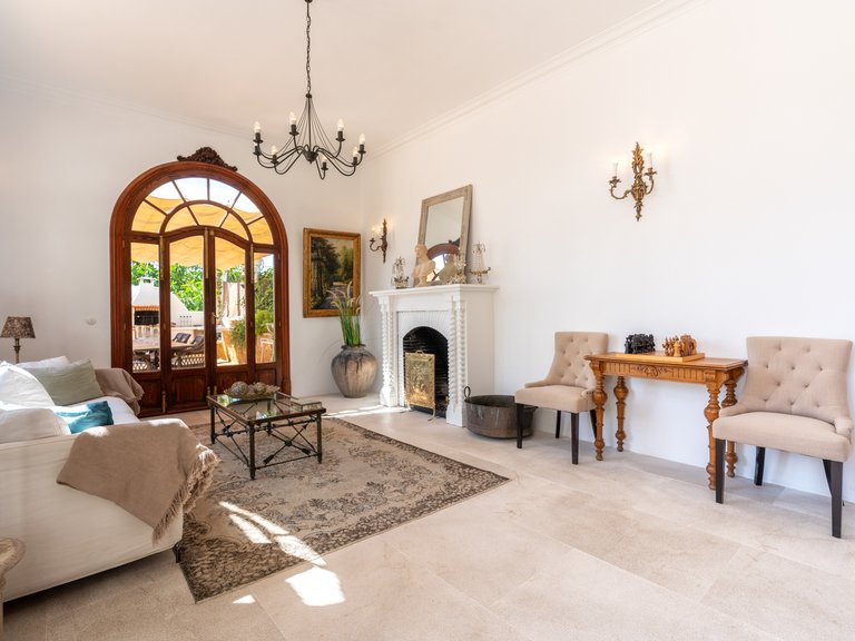 Villa for Rent in Marivent, Balearic Islands 7