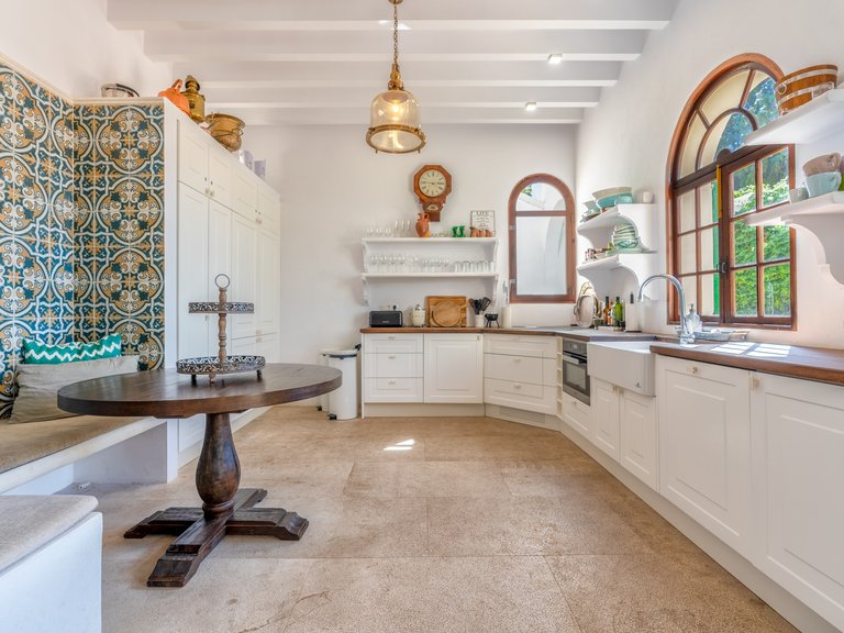 Villa for Rent in Marivent, Balearic Islands 9