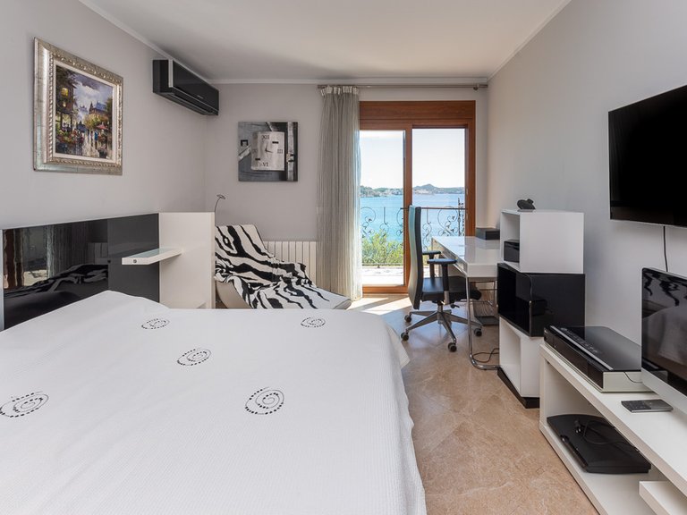 Villa for Sale in Cala Fornells, Balearic Islands 14
