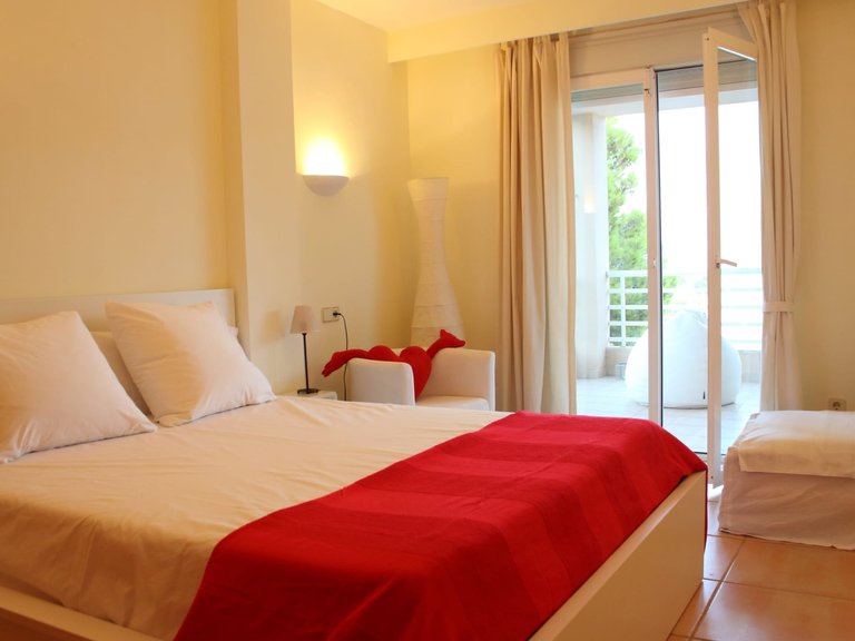 Apartment for Rent in Bendinat, Balearic Islands 5