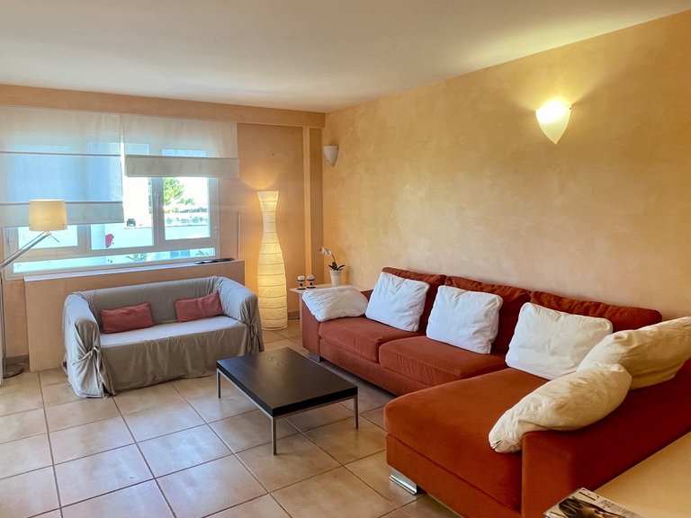 Apartment for Rent in Bendinat, Balearic Islands 8