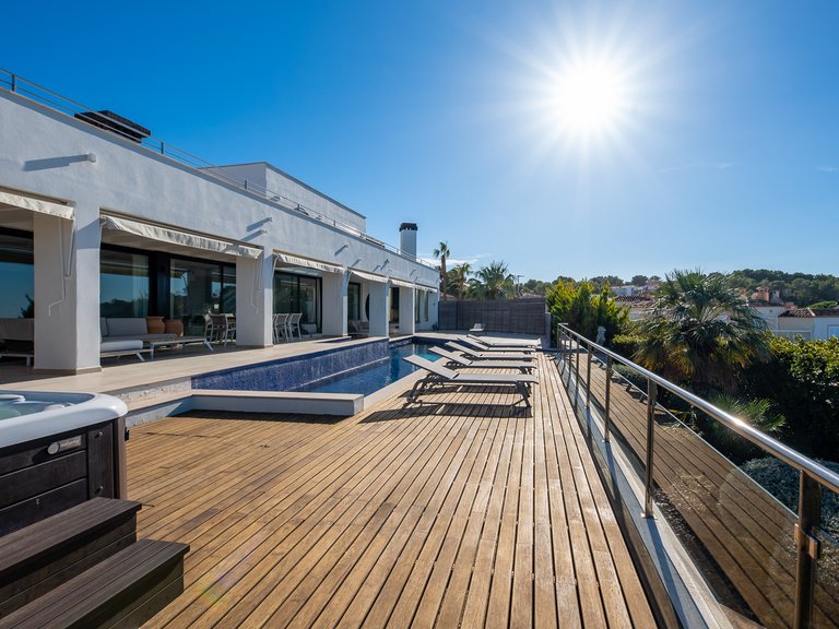 Villa for Sale in Badia Blava, Balearic Islands 2