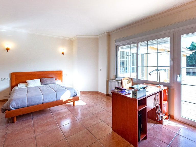 Villa for Sale in Santa Ponsa, Balearic Islands 11