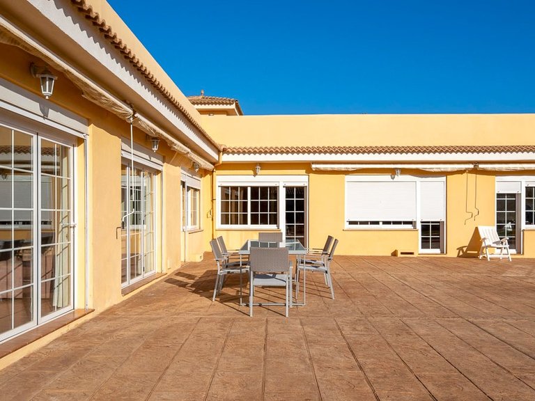 Villa for Sale in Santa Ponsa, Balearic Islands 17