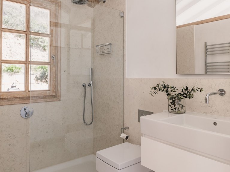 Villa for Rent in Anchorage, Balearic Islands 10