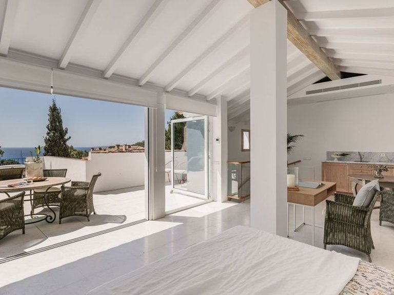 Villa for Rent in Anchorage, Balearic Islands 15