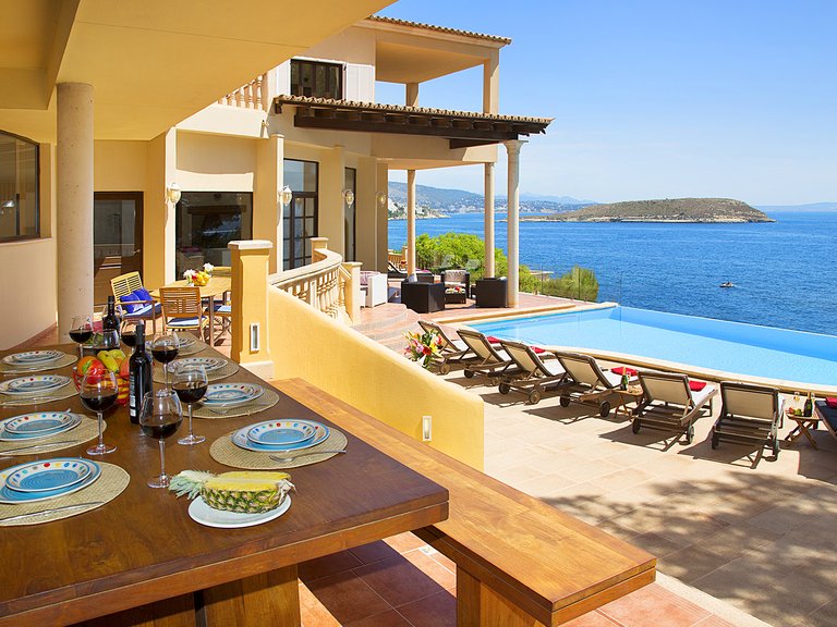 Villa for Rent in Cala Vinyas, Balearic Islands 5