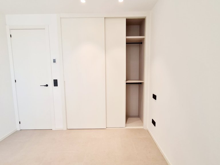 Apartment for Rent in Palma De Mallorca, Balearic Islands 17
