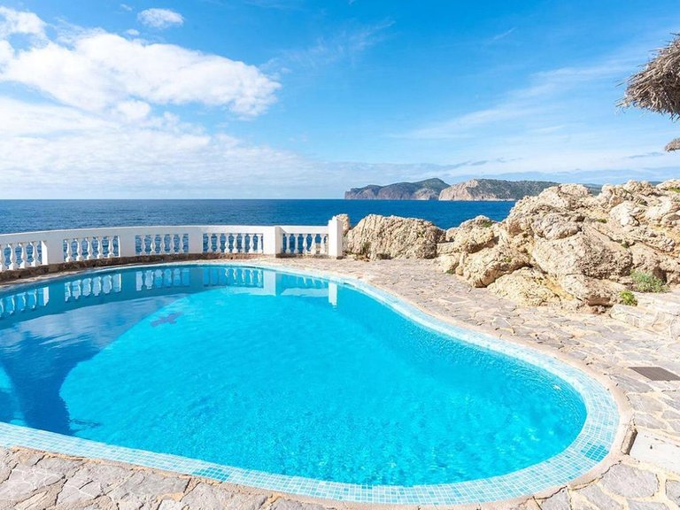 Apartment for Rent in Santa Ponsa, Balearic Islands 3