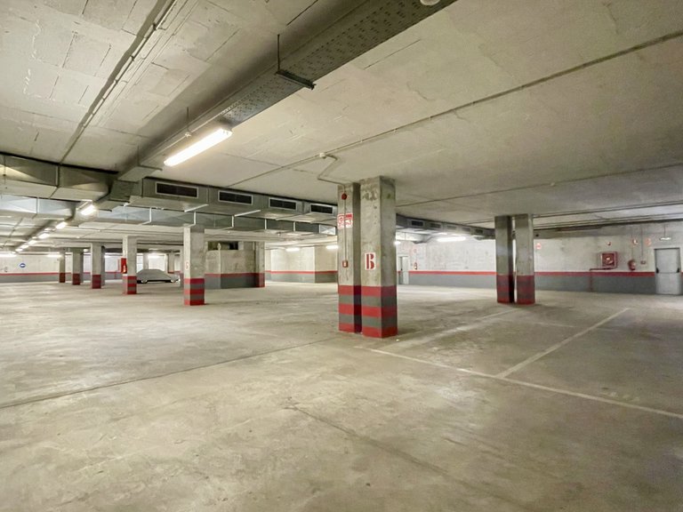Commercial for Rent in Palma De Mallorca, Balearic Islands 3