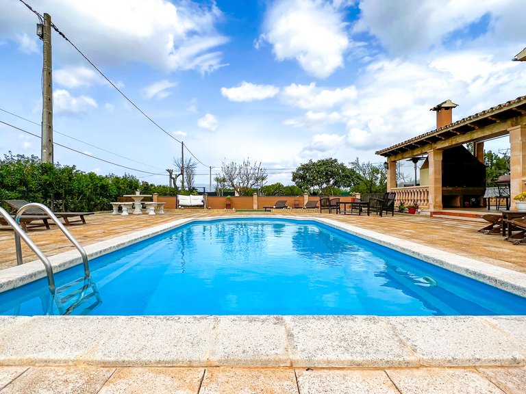 Country House for Sale in Sencelles, Balearic Islands 3