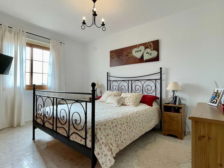 Country House for Sale in Sencelles, Balearic Islands 8