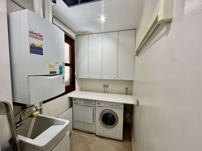 Apartment for Rent in Palma De Mallorca, Balearic Islands 18