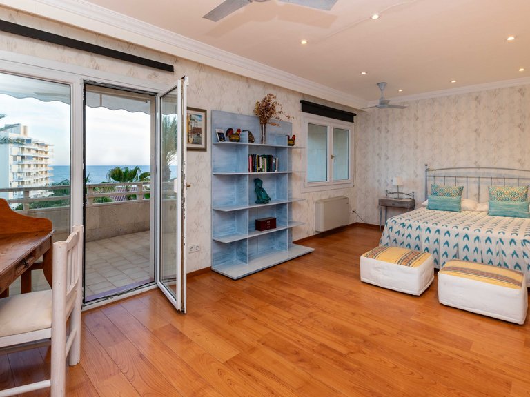 Villa for Sale in Paguera, Balearic Islands 8
