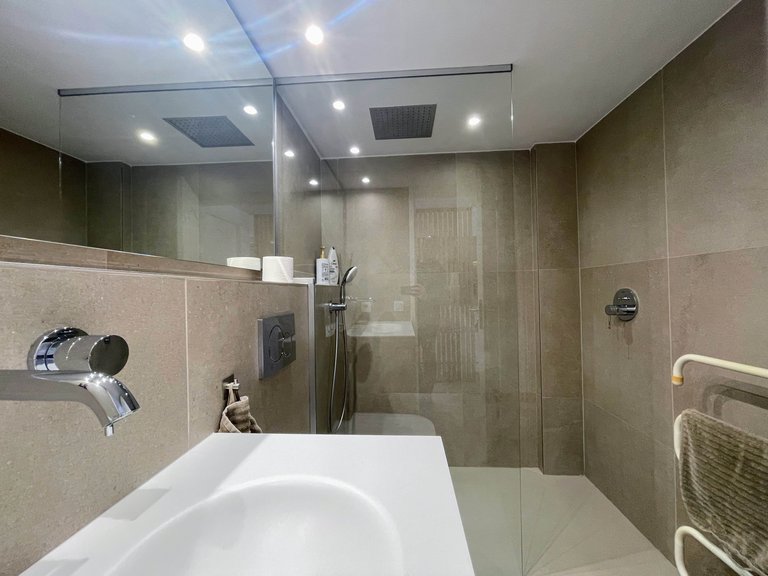 Town House for Sale in Bonanova & Son Armadans, Balearic Islands 17