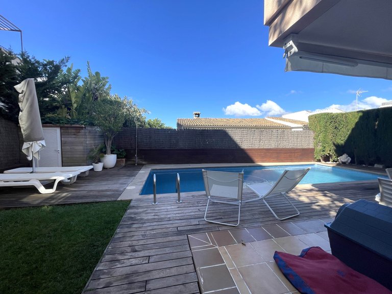 Town House for Sale in Bonanova & Son Armadans, Balearic Islands 2