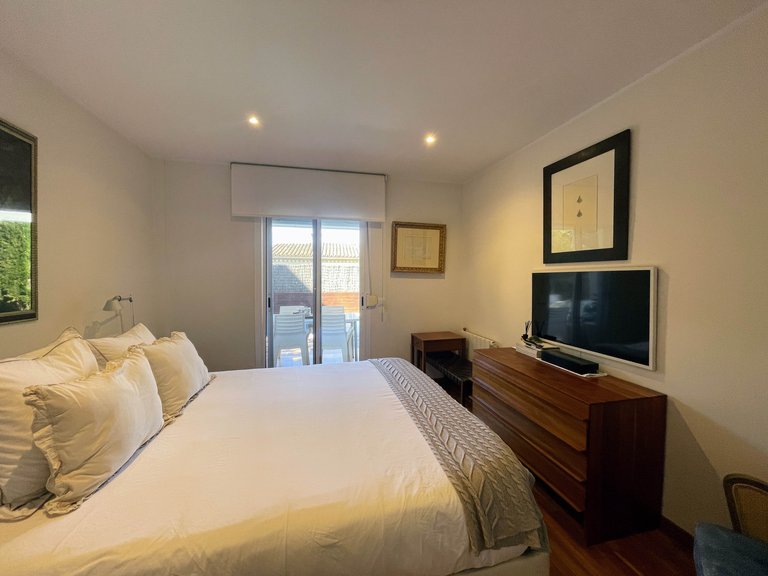 Town House for Sale in Bonanova & Son Armadans, Balearic Islands 9
