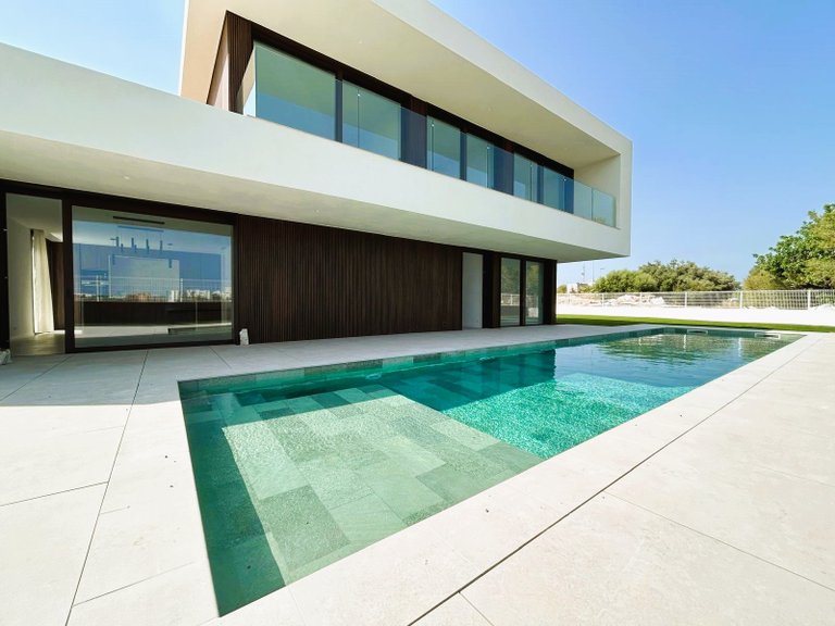 Villa for Sale in Cala Millor, Balearic Islands 1