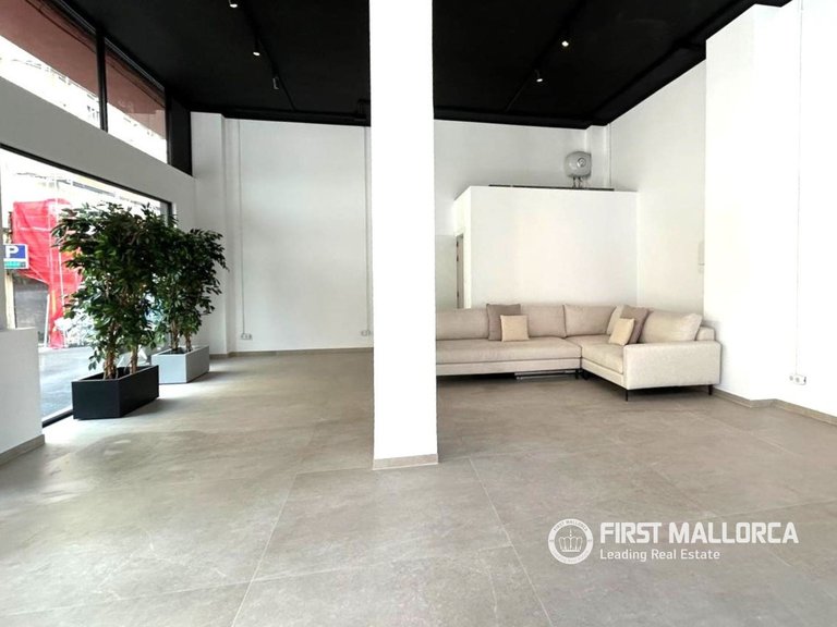 Commercial for Sale in Palma De Mallorca, Balearic Islands 6
