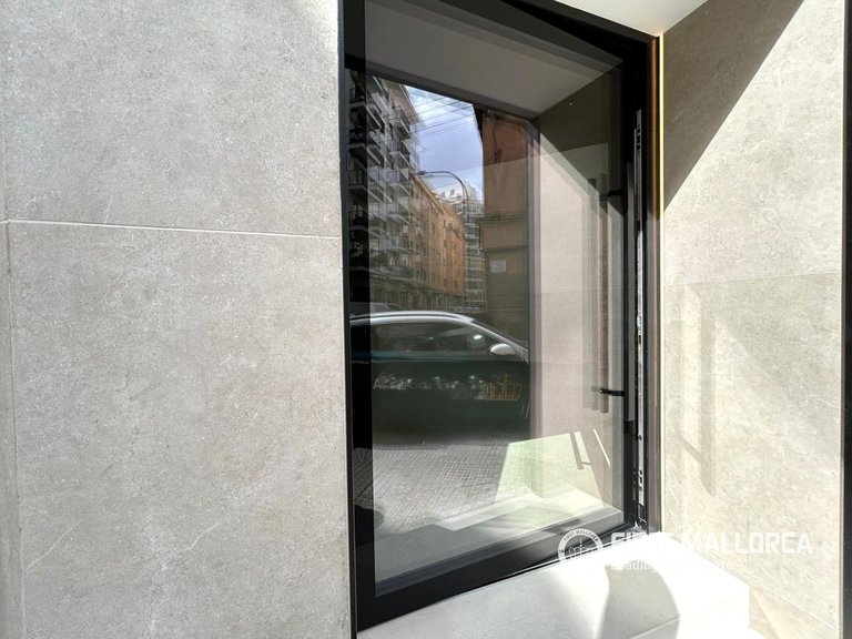 Commercial for Sale in Palma De Mallorca, Balearic Islands 10