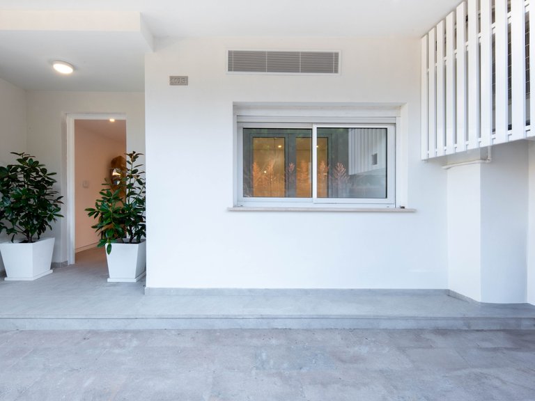 Apartment for Sale in Paseo Marítimo, Balearic Islands 20