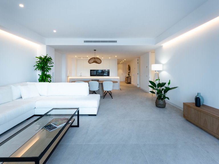 Apartment for Sale in Paseo Marítimo, Balearic Islands 7
