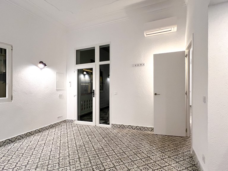 Villa for Sale in Arenal & Can Pastilla, Balearic Islands 21