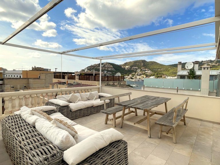 Apartment for Sale in Puerto De Andratx, Balearic Islands 1