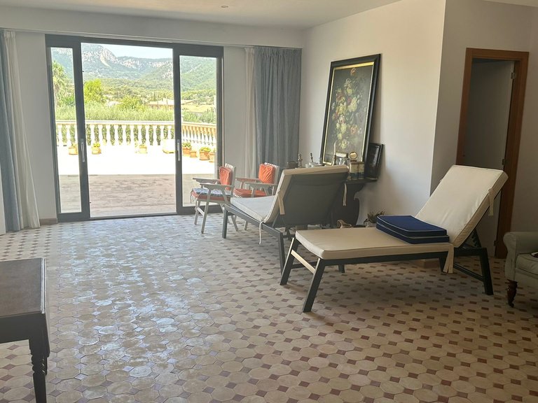 Villa for Sale in Establiments, Balearic Islands 4
