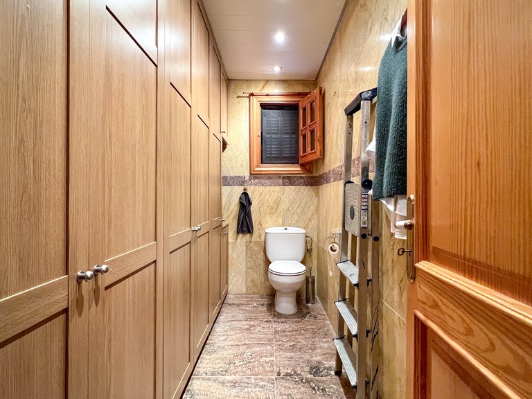 Villa for Sale in Arenal & Can Pastilla, Balearic Islands 24