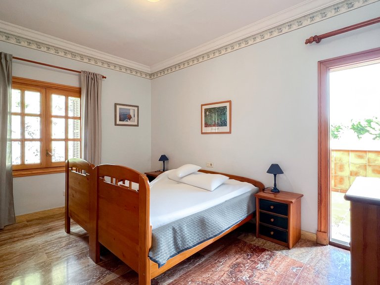 Villa for Sale in Arenal & Can Pastilla, Balearic Islands 13