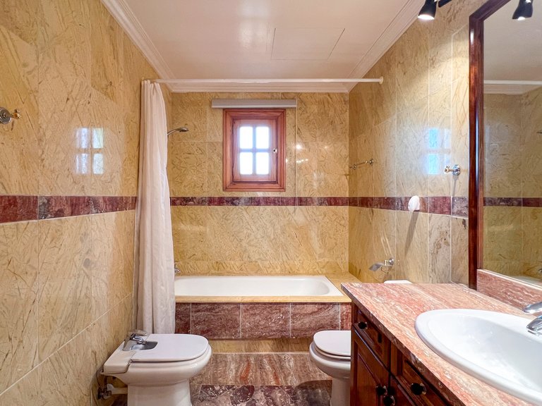 Villa for Sale in Arenal & Can Pastilla, Balearic Islands 22