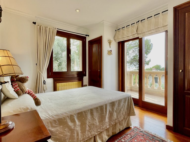 Villa for Sale in Bendinat, Balearic Islands 44