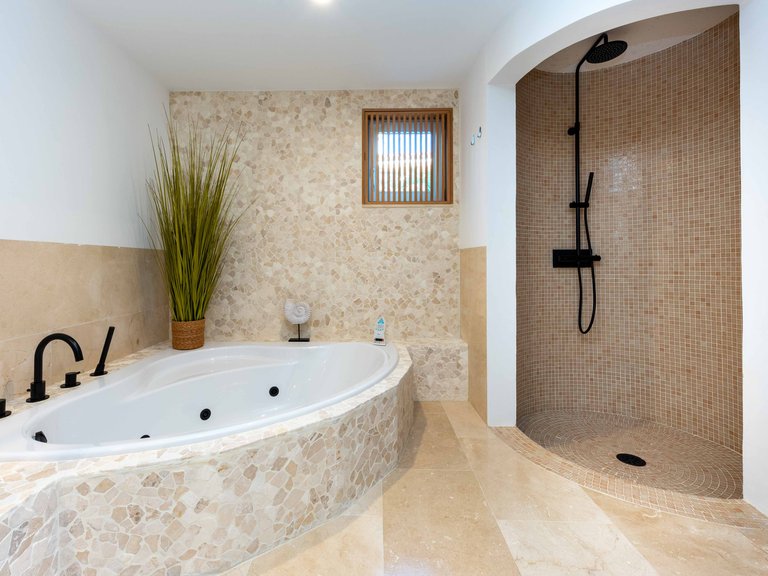 Villa for Sale in Puerto De Andratx, Balearic Islands 18