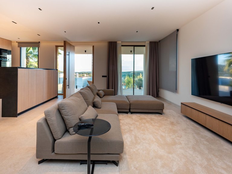 Villa for Sale in Santa Ponsa, Balearic Islands 10
