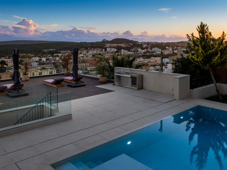 Villa for Sale in Santa Ponsa, Balearic Islands 4