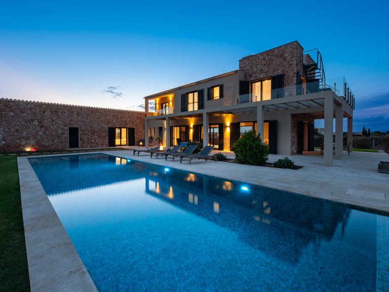 Country House for Sale in Ses Salines, Balearic Islands 3