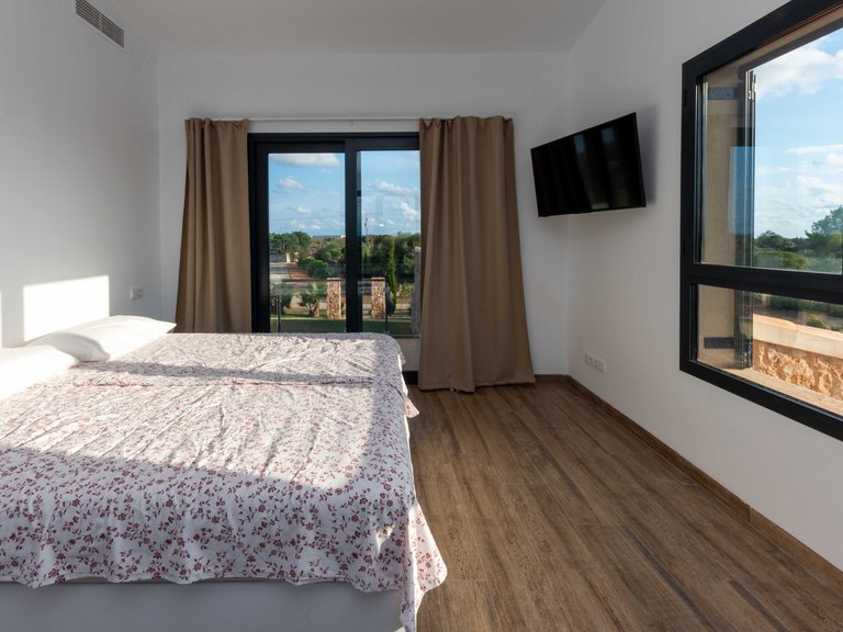 Country House for Sale in Ses Salines, Balearic Islands 29