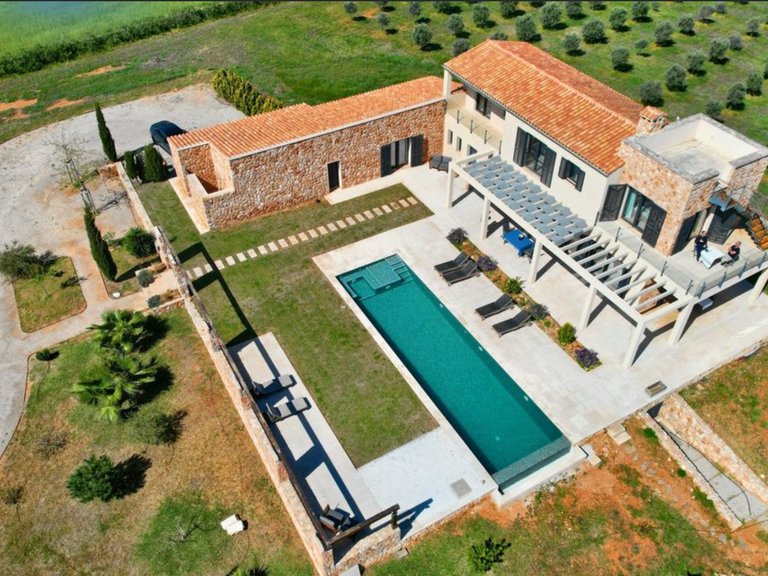 Country House for Sale in Ses Salines, Balearic Islands 7
