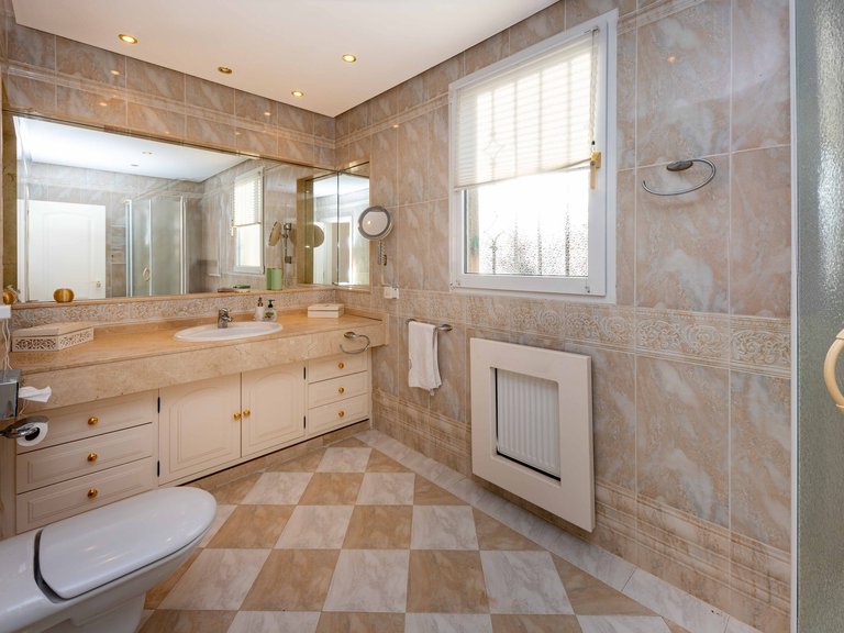 Villa for Sale in Nova Santa Ponsa, Balearic Islands 17