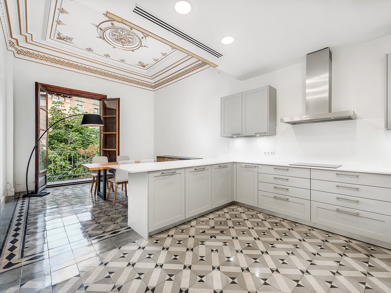 Apartment for Sale in Palma De Mallorca, Balearic Islands 8