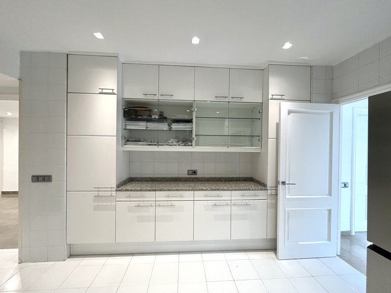 Apartment for Rent in Palma De Mallorca, Balearic Islands 5