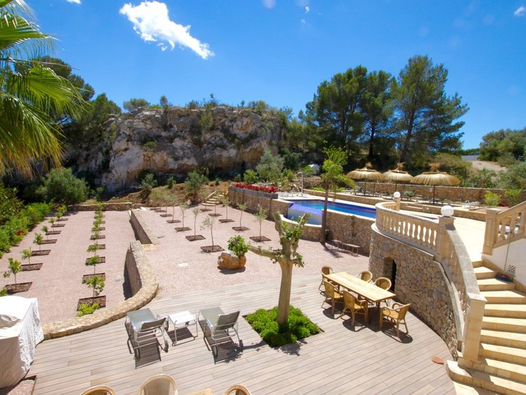 Villa for Sale in Son Vida, Balearic Islands 37