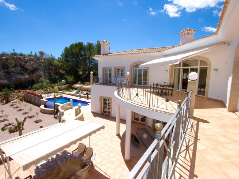 Villa for Sale in Son Vida, Balearic Islands 2