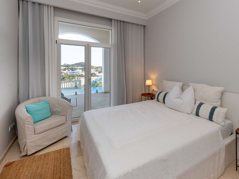 Villa for Sale in Santa Ponsa, Balearic Islands 15