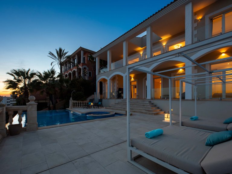 Villa for Sale in Santa Ponsa, Balearic Islands 2
